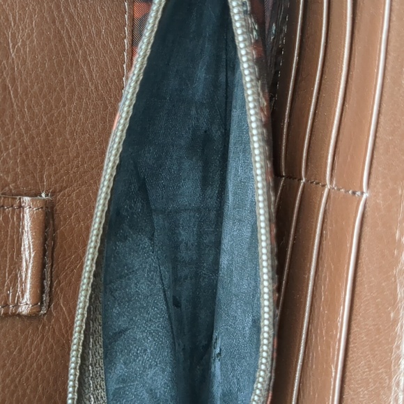 Brighton Brown croc crossbody/ wallet - Picture 11 of 13